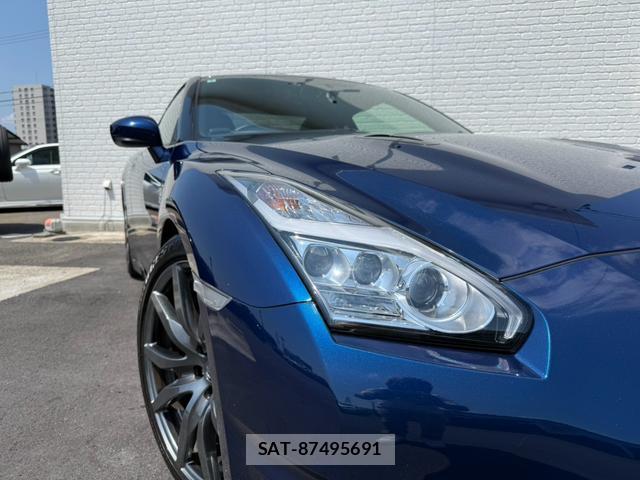 Nissan GT-R 2012-09 8545833-18