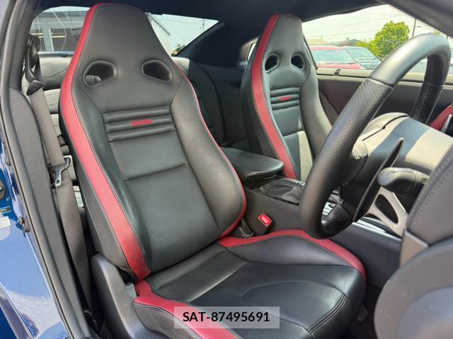 Nissan GT-R 2012-09 8545833-5