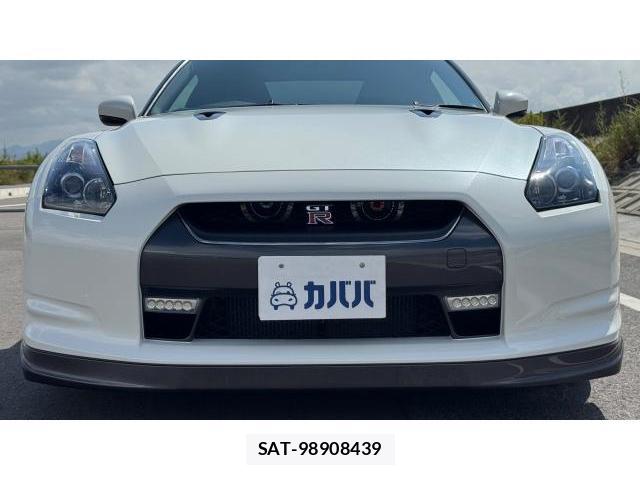 Nissan GT-R 2009 8548885-16