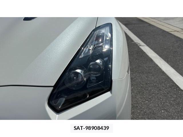 Nissan GT-R 2009 8548885-18
