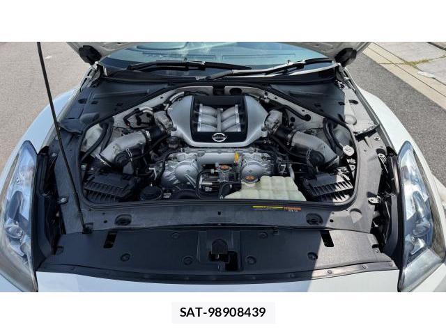 Nissan GT-R 2009 8548885-9