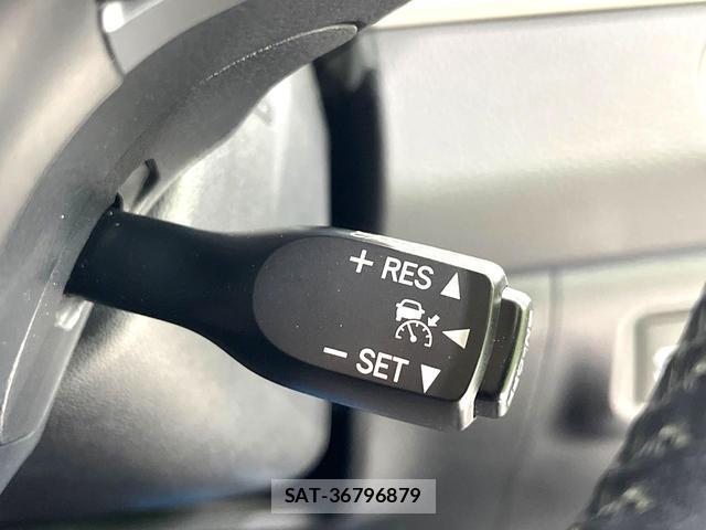 Toyota HARRIER HYBRID 2014-02 8545382-6