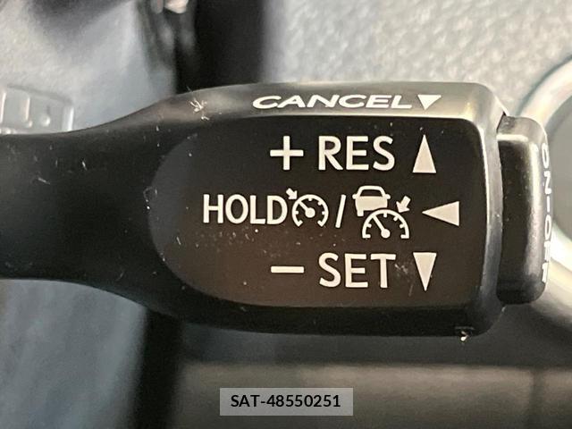 Toyota HARRIER 2017-09 8545477-4