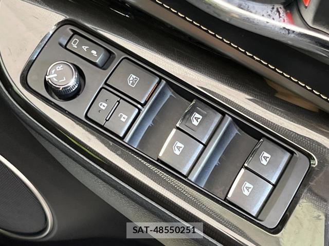 Toyota HARRIER 2017-09 8545477-5