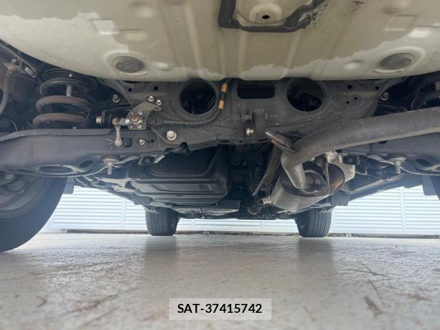 Toyota HARRIER 2017-02 8545976-19