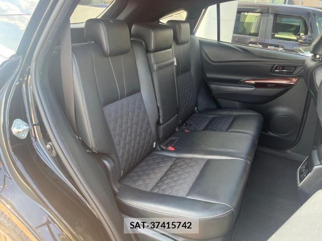 Toyota HARRIER 2017-02 8545976-9