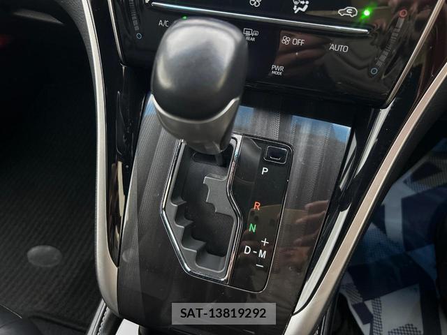 Toyota HARRIER 2017-10 8547198-19
