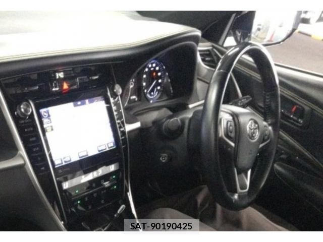 Toyota HARRIER 2019-06 8548214-2