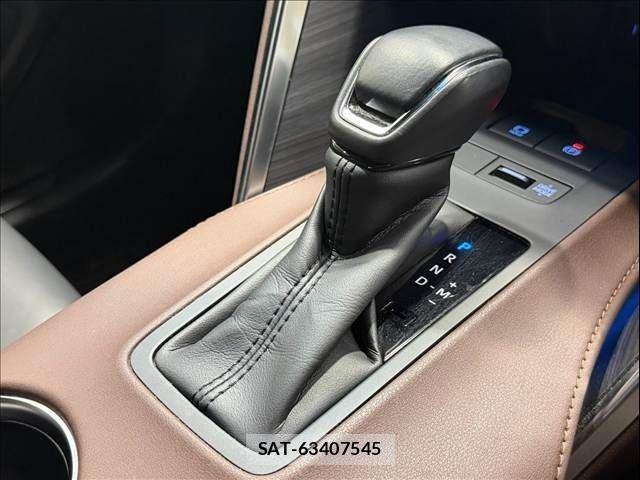 Toyota HARRIER 2021-06 8548418-17