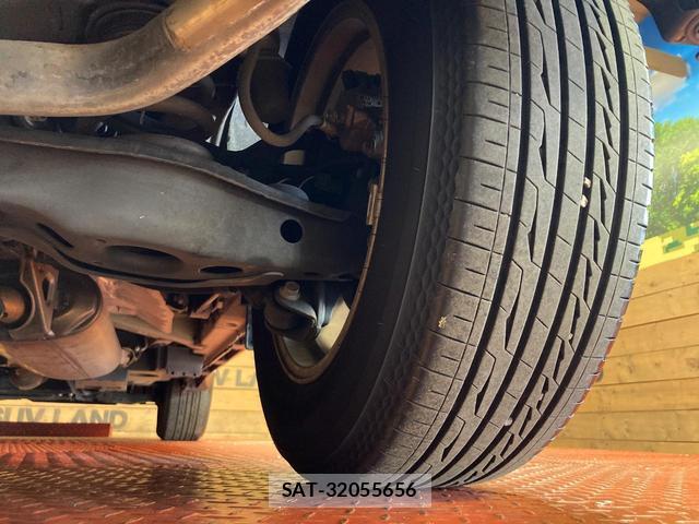 Toyota HARRIER 2017-05 8549166-19
