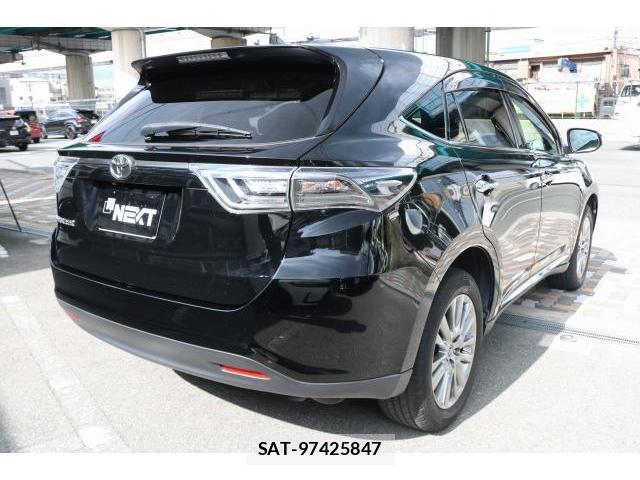 Toyota HARRIER 2016-03 8549660-1
