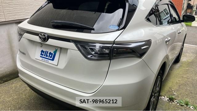 Toyota HARRIER 2017-06 8550418-12
