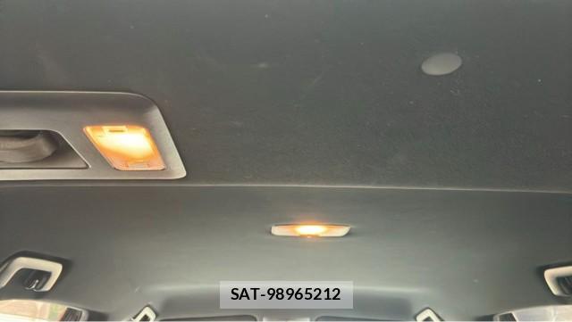 Toyota HARRIER 2017-06 8550418-15