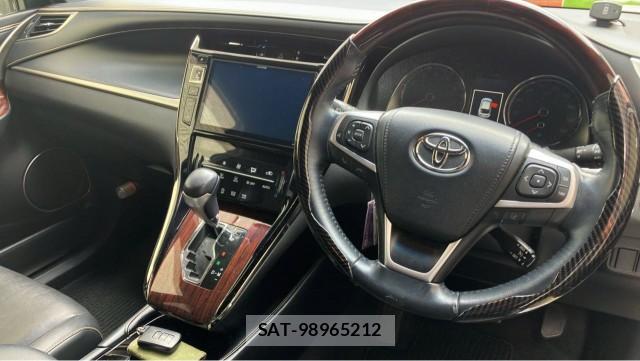 Toyota HARRIER 2017-06 8550418-2