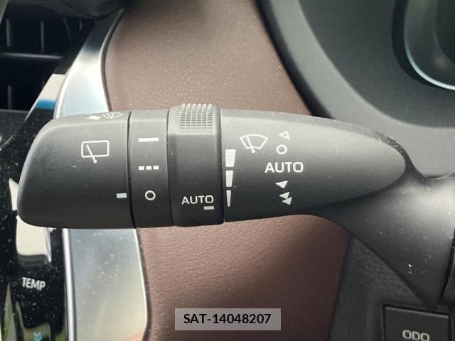Toyota HARRIER 2023-06 8550561-16