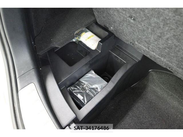 Toyota HARRIER 2015-08 8551650-13