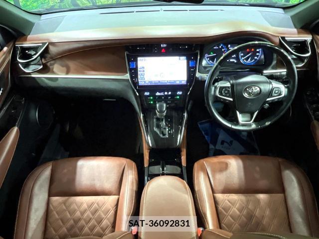 Toyota HARRIER 2018-05 8551908-1