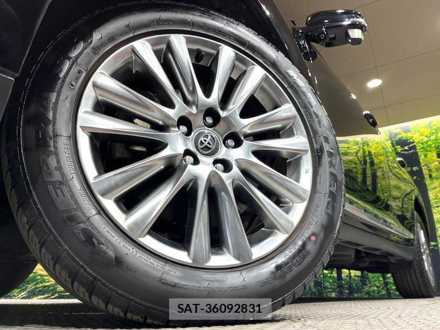 Toyota HARRIER 2018-05 8551908-12