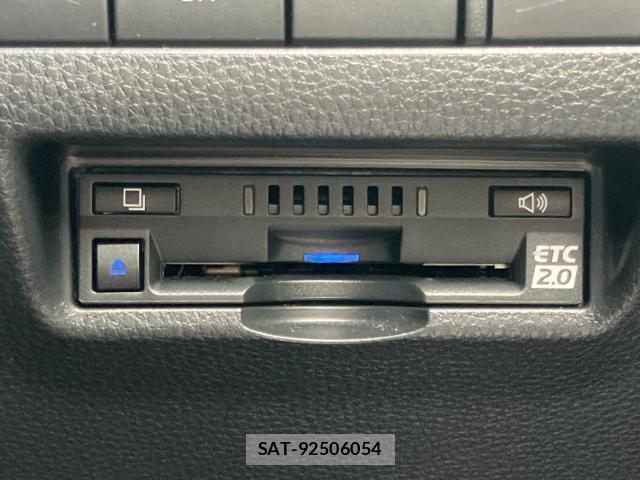 Toyota HARRIER 2020-12 8552435-16