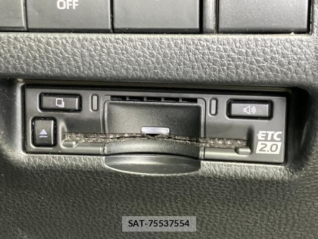 Toyota HARRIER 2022-10 8552618-17