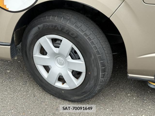 Toyota HIACE COMMUTER 2015-06 8547956-8
