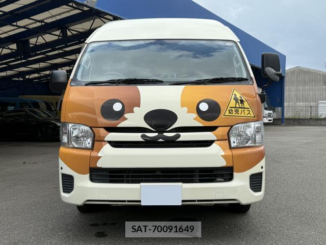 Toyota HIACE COMMUTER 2015-06 8547956-9