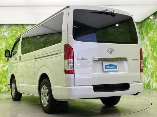 Toyota HIACE VAN 2023-11 8545376-2