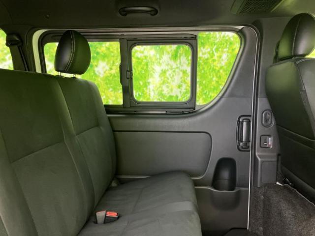 Toyota HIACE VAN 2023-11 8545376-6