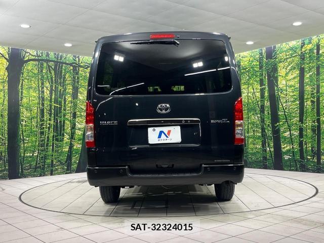 Toyota HIACE VAN 2022-03 8545680-15