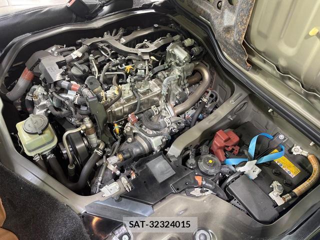 Toyota HIACE VAN 2022-03 8545680-18