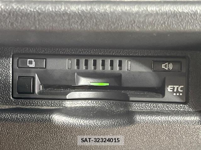 Toyota HIACE VAN 2022-03 8545680-6