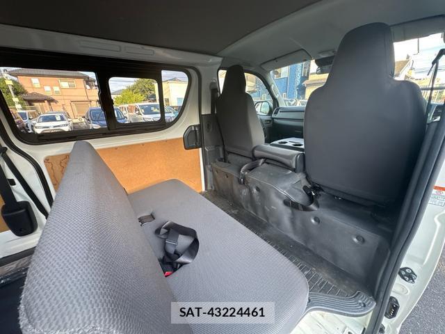 Toyota HIACE VAN 2019-08 8546182-14