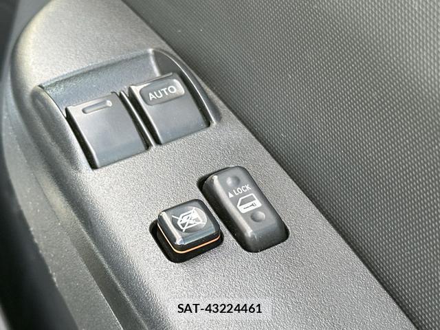 Toyota HIACE VAN 2019-08 8546182-18
