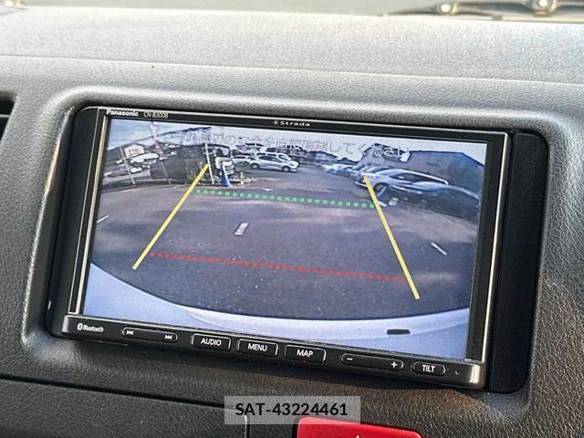 Toyota HIACE VAN 2019-08 8546182-4