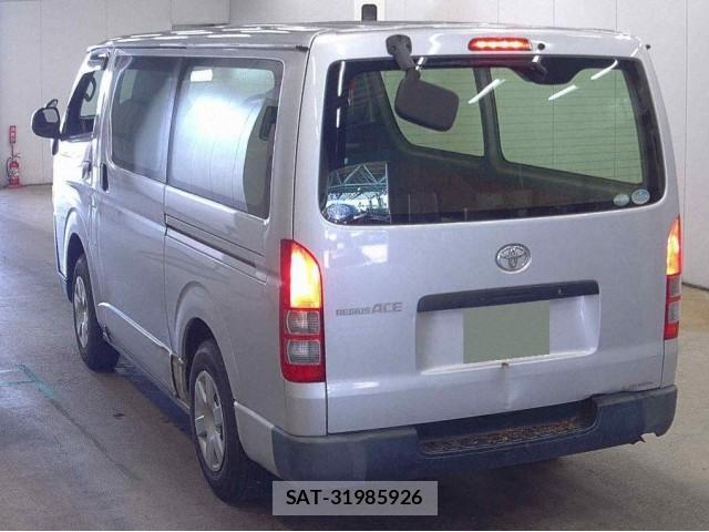 Toyota HIACE VAN 2018-01 8546240-1