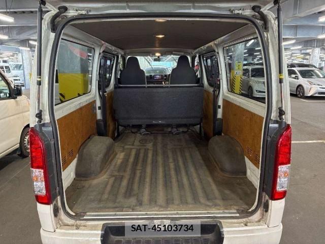 Toyota HIACE VAN 2017-07 8546248-2
