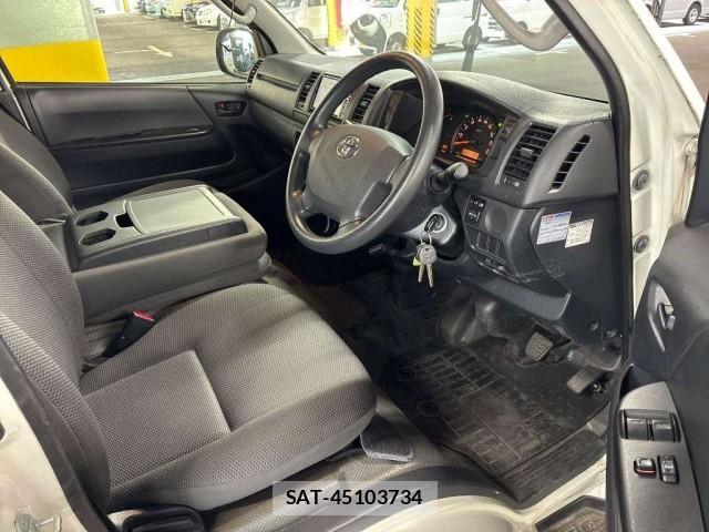 Toyota HIACE VAN 2017-07 8546248-3