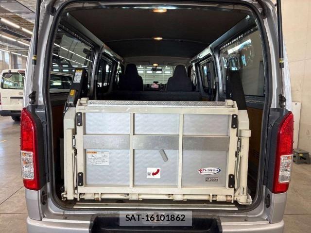 Toyota HIACE VAN 2020-06 8546258-2