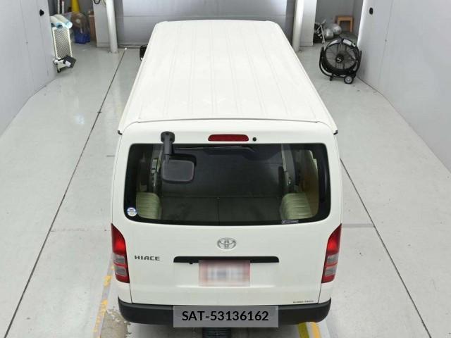 Toyota HIACE VAN 2023-10 8546265-2