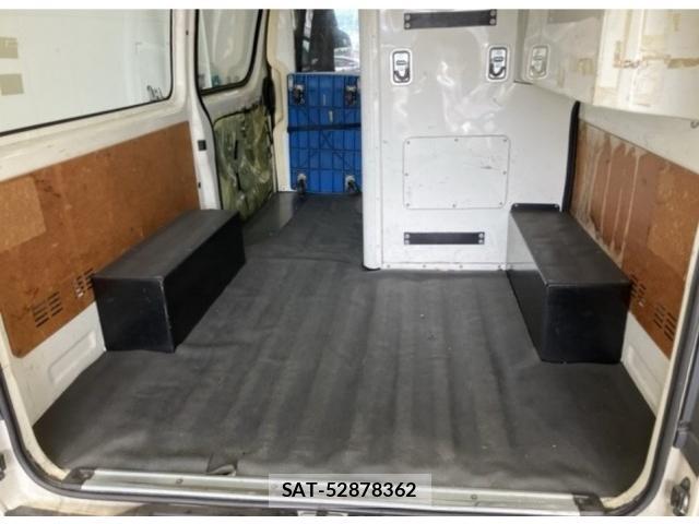 Toyota HIACE VAN 2015-11 8546273-2