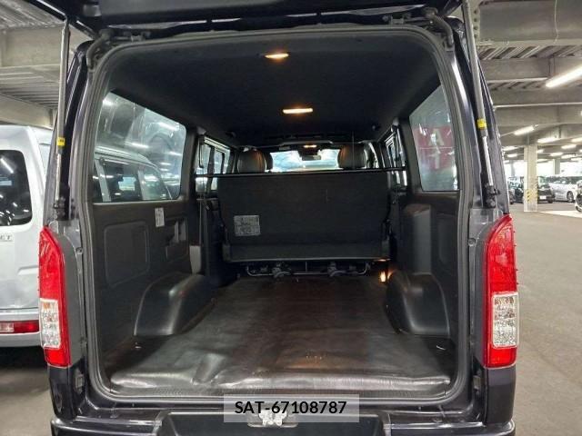 Toyota HIACE VAN 2018-11 8546306-2