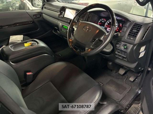 Toyota HIACE VAN 2018-11 8546306-3