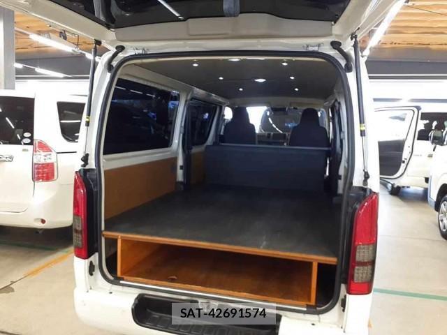 Toyota HIACE VAN 2023-11 8546307-2