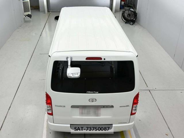 Toyota HIACE VAN 2018-06 8546308-2