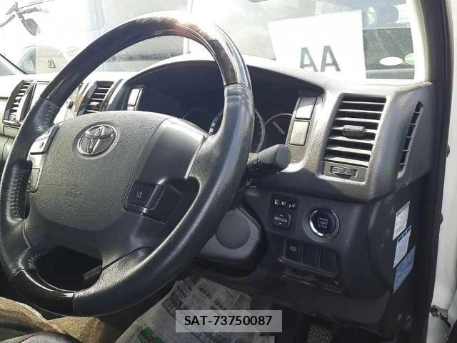 Toyota HIACE VAN 2018-06 8546308-3