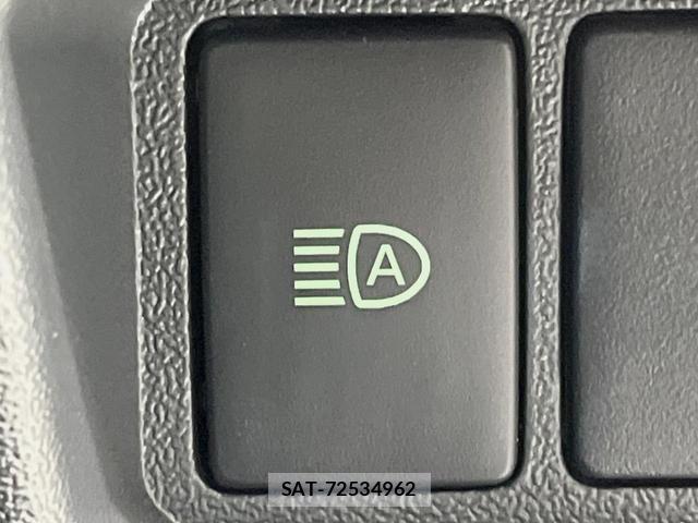 Toyota HIACE VAN 2024-09 8546911-7