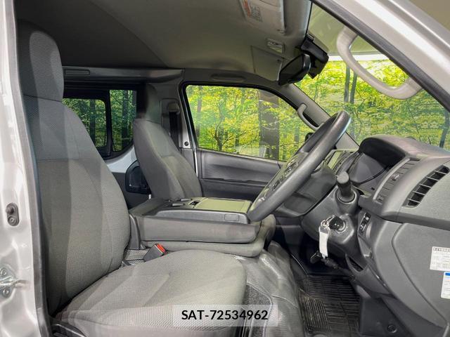 Toyota HIACE VAN 2024-09 8546911-9