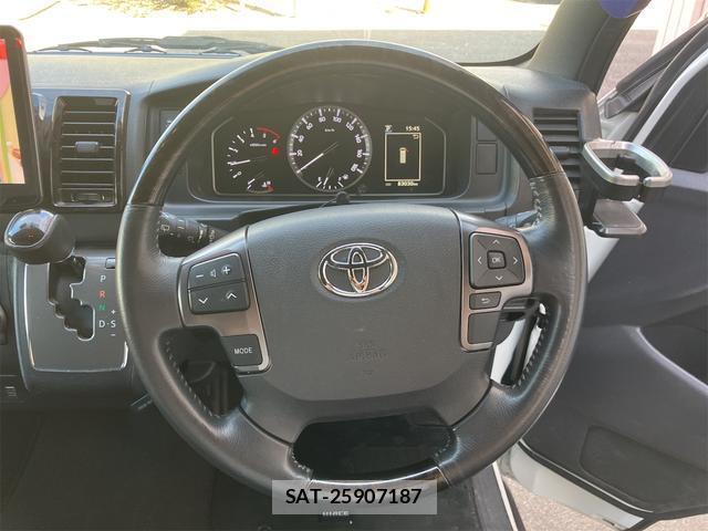 Toyota HIACE VAN 2023-04 8547405-14