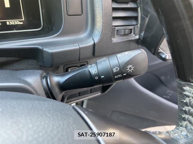 Toyota HIACE VAN 2023-04 8547405-18