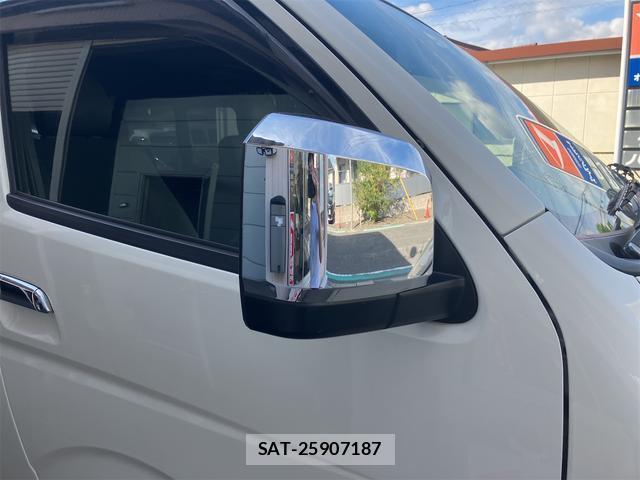 Toyota HIACE VAN 2023-04 8547405-3